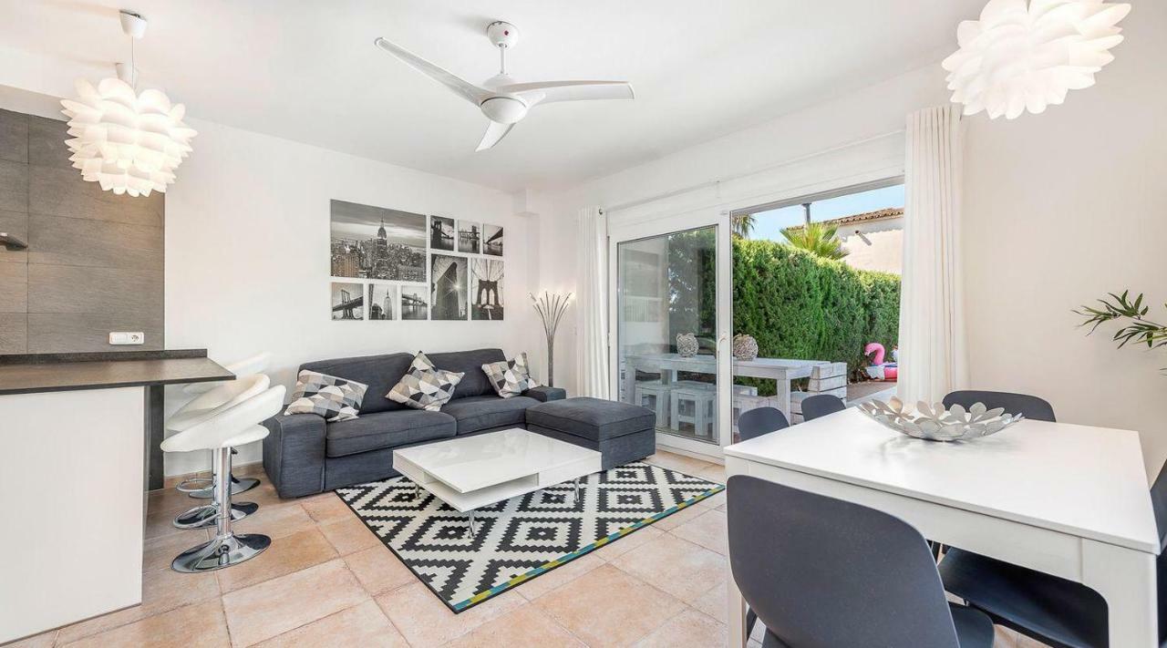 Torres De Cala Pi Holiday home *